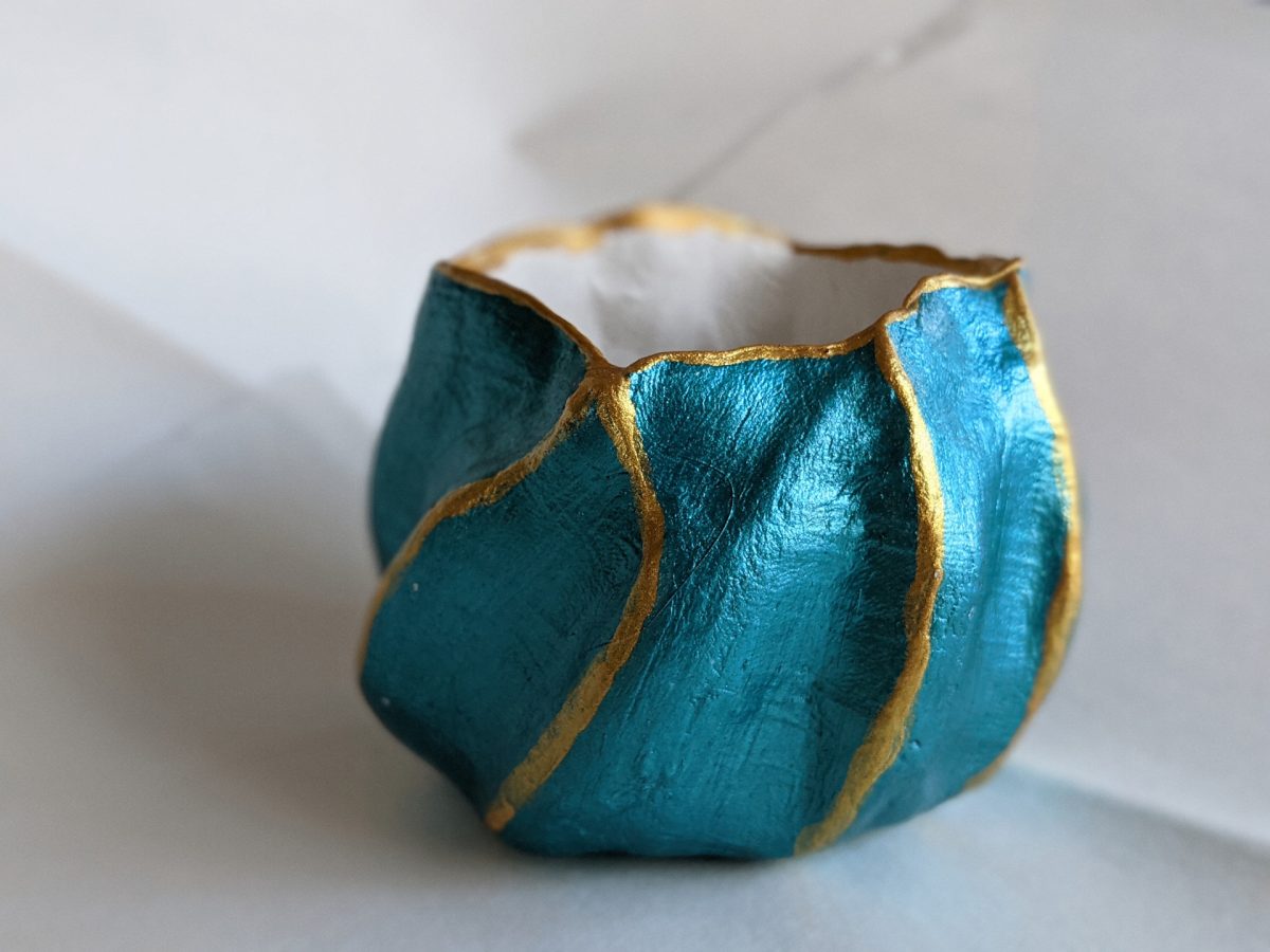 Blue and gold Pinch Pot by Fan Stanbrough
