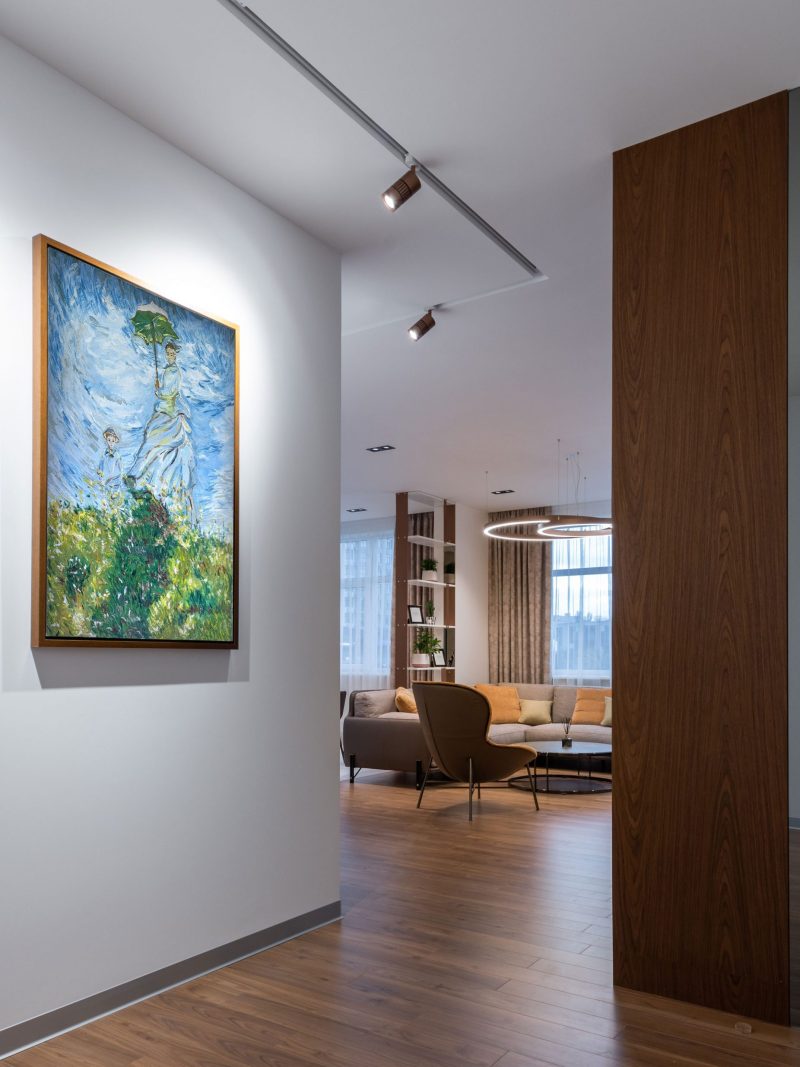 Woman with a Parasol – Madame Monet and Her Son Reproduction by Fan Stanbrough